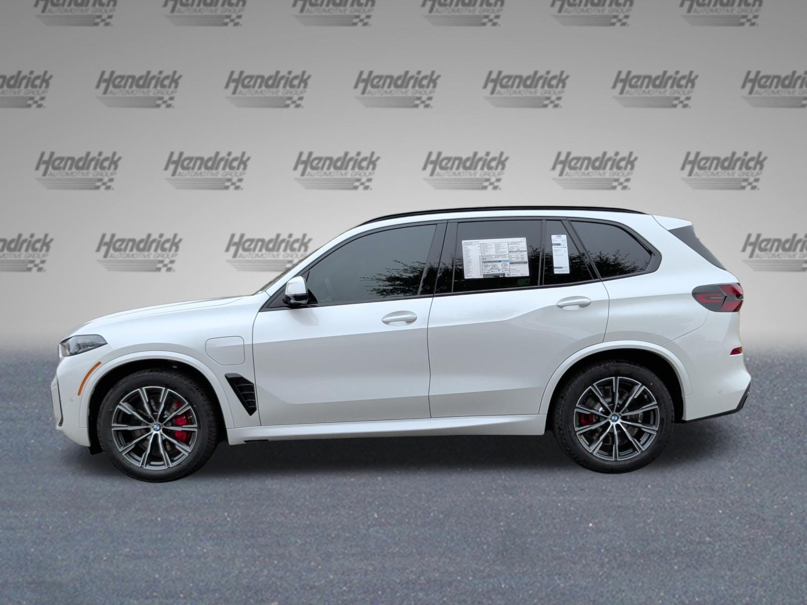 Used 2026 BMW X5 xDrive50e w/ M Sport Package AWD/4WD image 6