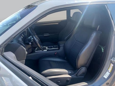 Used 2012 Dodge Challenger SXT Plus RWD image 7