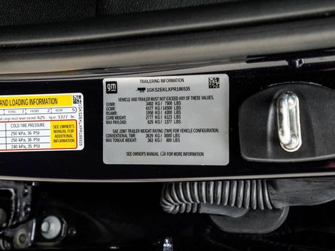 Used 2023 GMC Yukon Denali Ultimate AWD/4WD image 49