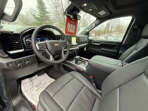 New 2026 Chevrolet Silverado 1500 LTZ w/ Z71 Off-Road Package image 19