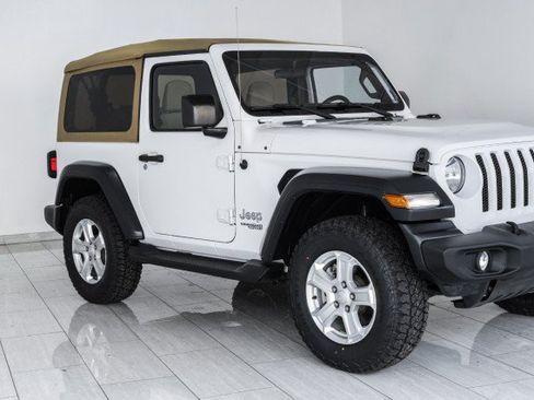 Used 2019 Jeep Wrangler Sport AWD/4WD image 50
