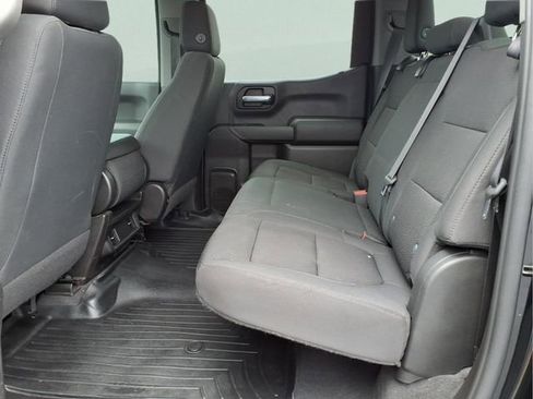 Used 2020 Chevrolet Silverado 1500 Custom w/ Custom Value Package image 21