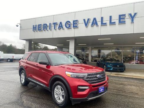 Certified 2022 Ford Explorer XLT w/ Equipment Group 202A image 1