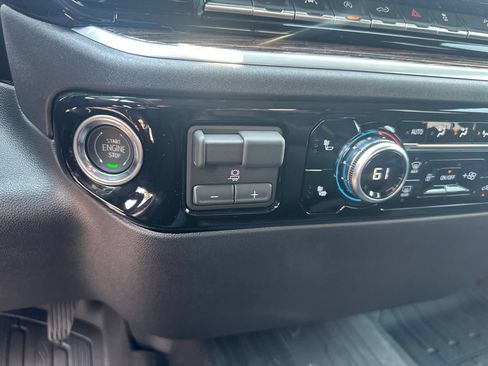 Used 2026 GMC Sierra 1500 SLE AWD/4WD image 5
