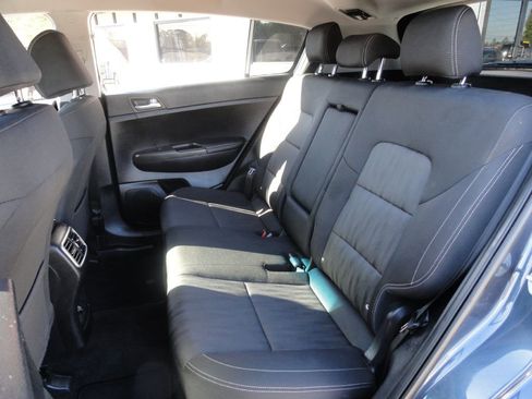 Used 2019 Kia Sportage LX image 8