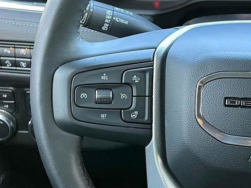 Used 2023 GMC Yukon XL Denali image 27