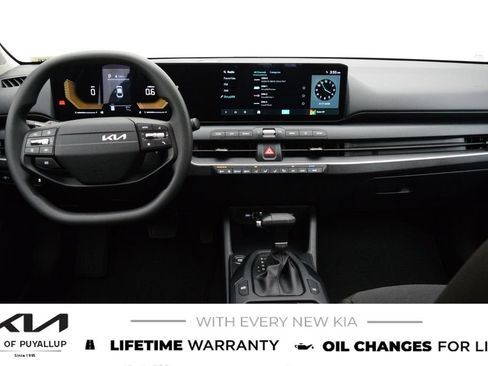 New 2026 Kia K4 FWD image 18