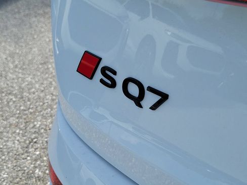 New 2026 Audi SQ7 Premium Plus AWD/4WD image 5