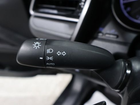 Used 2024 Toyota Camry SE image 35