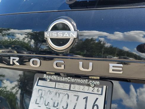 Certified 2025 Nissan Rogue S FWD image 11