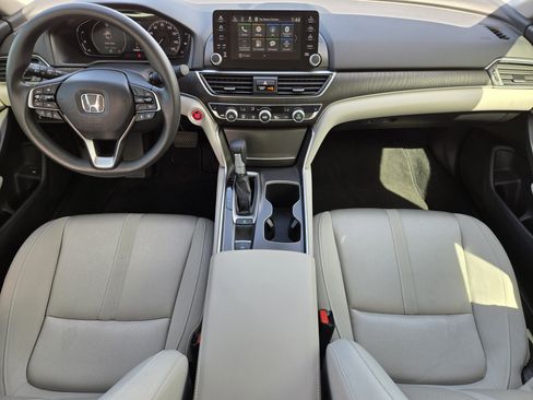 Used 2019 Honda Accord EX image 33