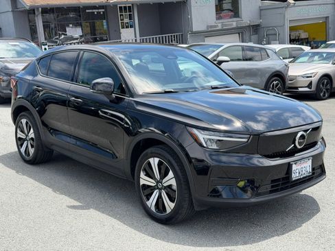Used 2023 Volvo C40 Recharge Core AWD/4WD image 4