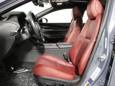 Used 2024 MAZDA MAZDA3 s image 29