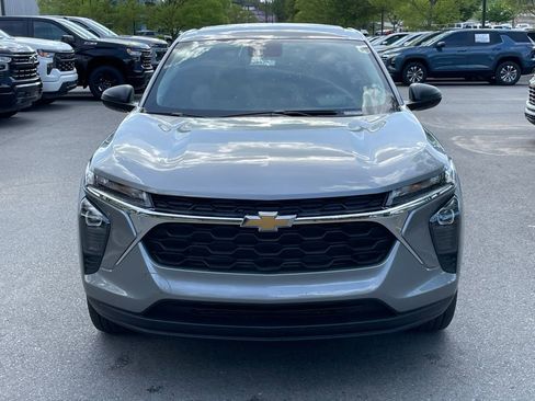 New 2026 Chevrolet Trax LS FWD image 2