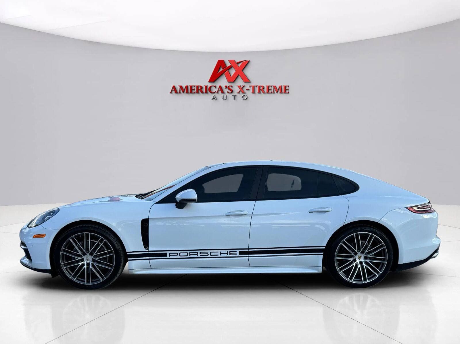Used 2018 Porsche Panamera RWD image 2