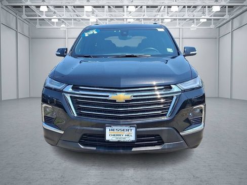 Certified 2023 Chevrolet Traverse LT FWD image 3