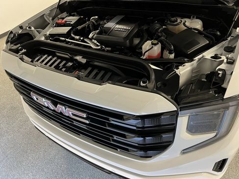 Used 2025 GMC Sierra 1500 Elevation w/ Elevation Premium Package image 73