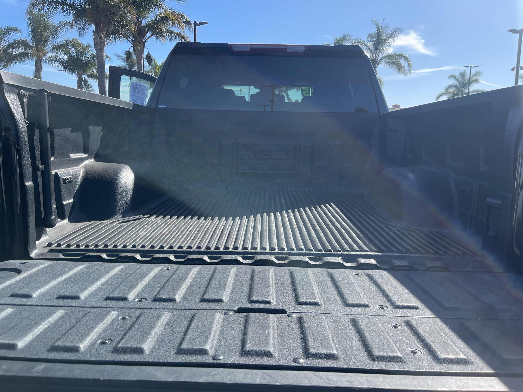 Used 2025 GMC Sierra 1500 SLT AWD/4WD image 13