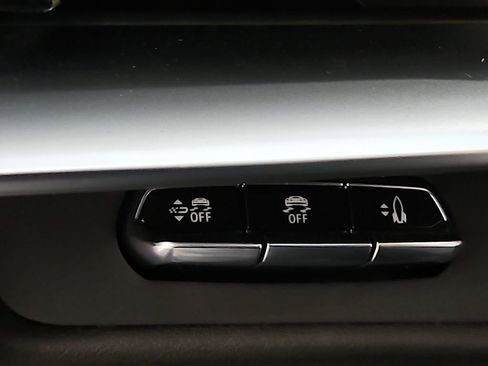 New 2026 Chevrolet Corvette Stingray Convertible w/ Z51 Performance Package image 15