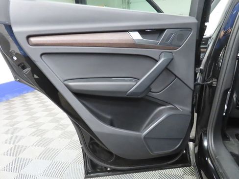 Used 2023 Audi Q5 2.0T Premium w/ Convenience Package AWD/4WD image 49