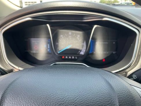 Used 2018 Ford Fusion S FWD image 13