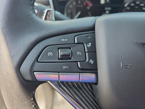 Used 2025 Cadillac XT6 Sport w/ LPO, Floor Liner Package image 18