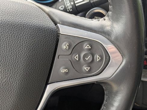 Used 2021 Chevrolet Traverse LT image 29