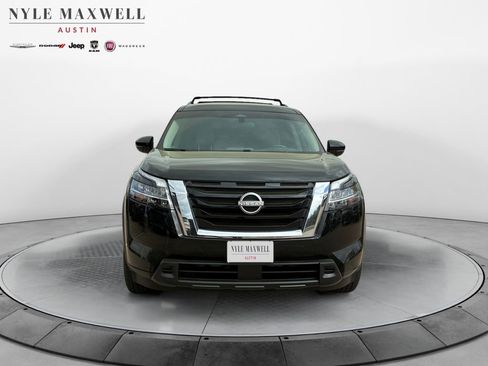 Used 2022 Nissan Pathfinder SV w/ Cargo Package FWD image 18