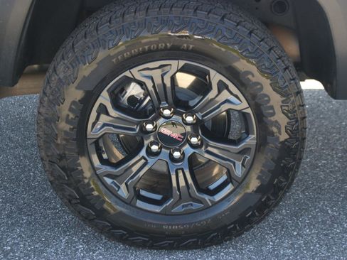 Used 2025 GMC Canyon Elevation w/ Convenience Package image 32