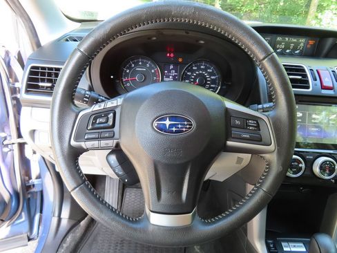 Used 2016 Subaru Forester 2.5i Touring w/ Popular Package #2 AWD/4WD image 21