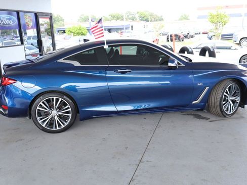 Used 2019 INFINITI Q60 3.0t Luxe w/ Essential Package AWD/4WD image 4