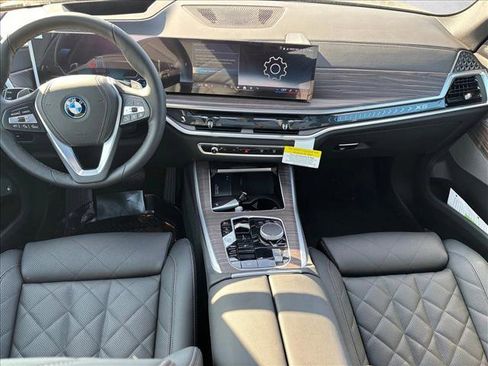 New 2026 BMW X5 xDrive50e image 27