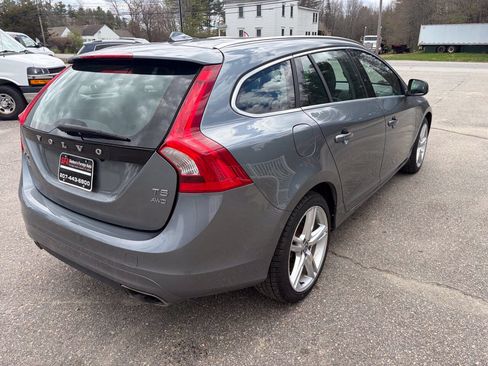 Used 2016 Volvo V60 T5 Premier w/ Technology Package AWD/4WD image 8