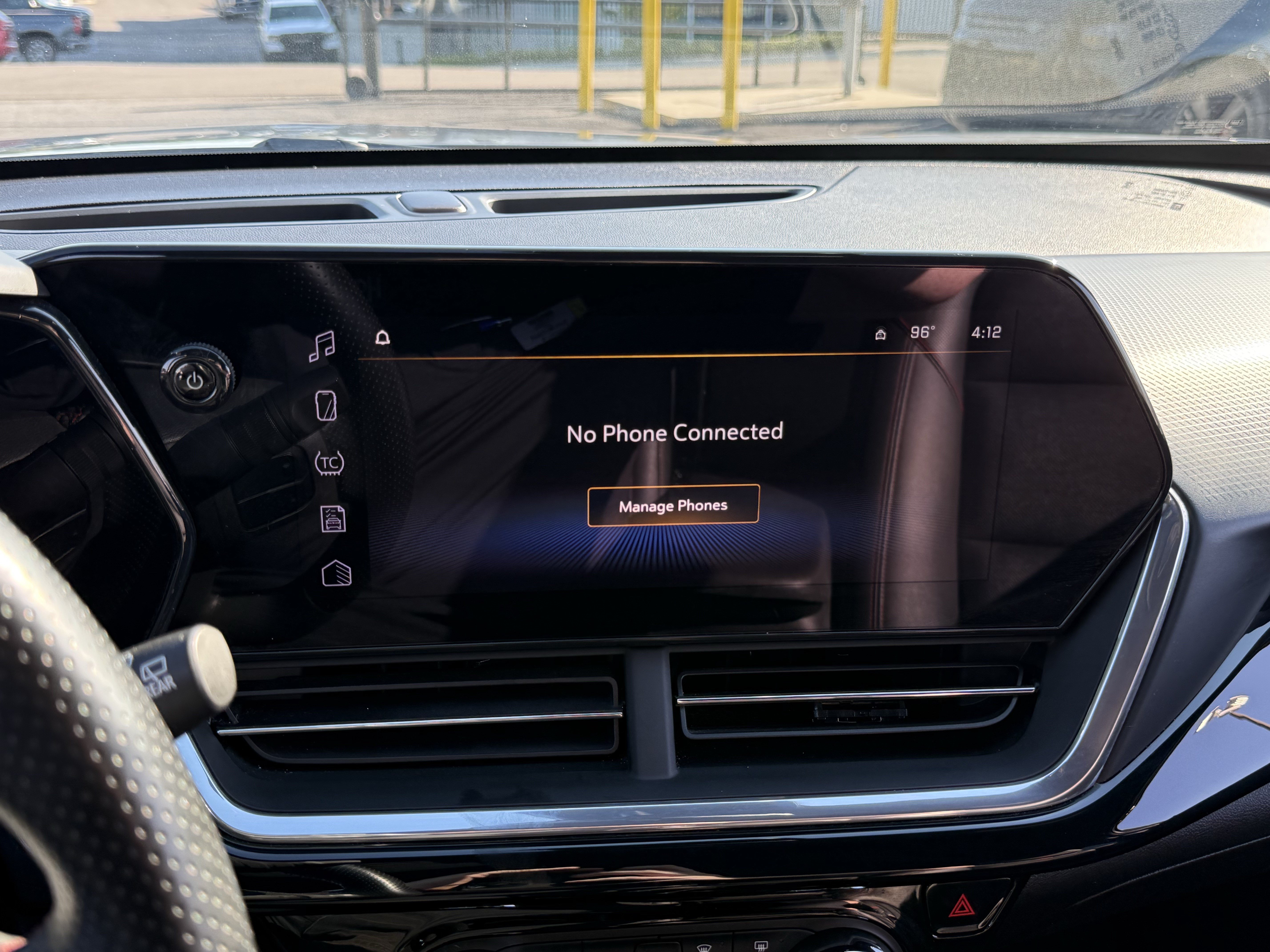 Used 2024 Chevrolet Trax RS FWD image 22