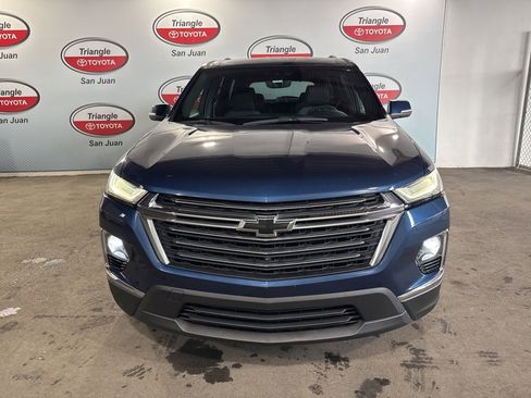 Used 2023 Chevrolet Traverse LT image 2