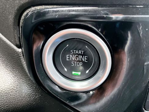 Certified 2025 Chevrolet Silverado 1500 LT image 31