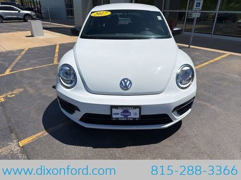 Used 2017 Volkswagen Beetle 1.8T S FWD image 2