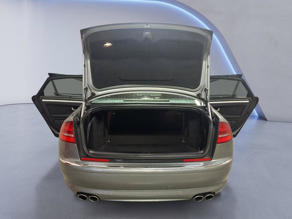 Used 2008 Audi S8 AWD/4WD image 13