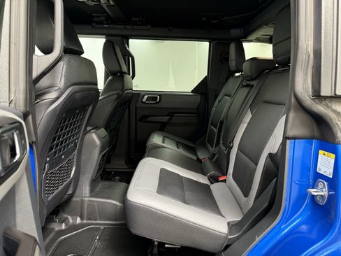Used 2024 Ford Bronco Black Diamond image 24