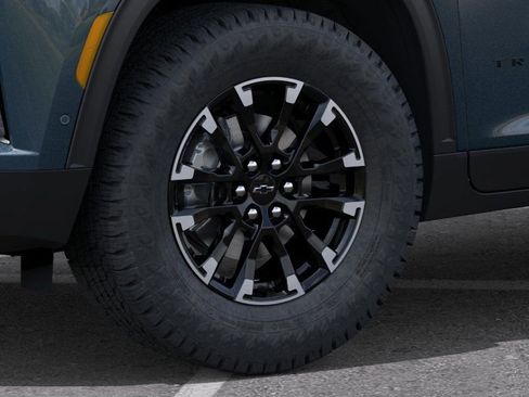 New 2026 Chevrolet Traverse Z71 w/ Enhanced Driving Package AWD/4WD image 9