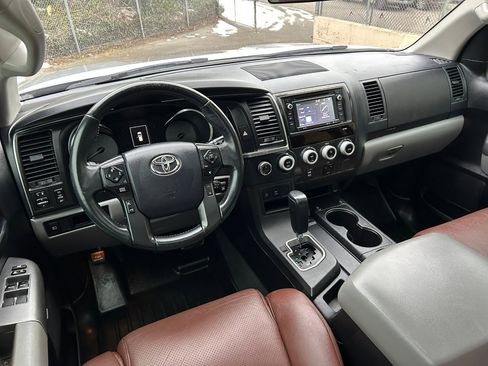 Used 2019 Toyota Sequoia SR5 image 16