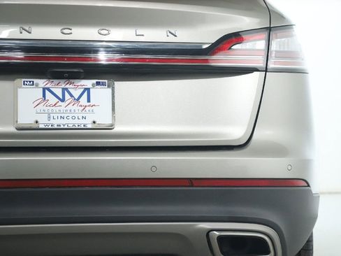 Certified 2023 Lincoln Nautilus AWD w/ Premium Package image 44