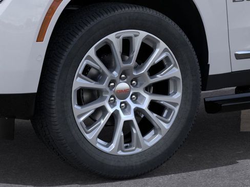 New 2026 GMC Yukon Denali w/ Sun & Power Step Package image 33