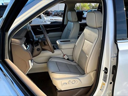 Used 2023 GMC Yukon Denali AWD/4WD image 20