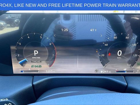 Used 2025 Nissan Armada PRO-4X image 27