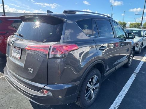 Used 2017 Toyota RAV4 XLE w/ Plus Extra Value Package AWD/4WD image 3
