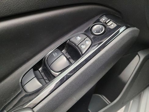 Used 2023 Nissan Altima 2.5 SV FWD image 27