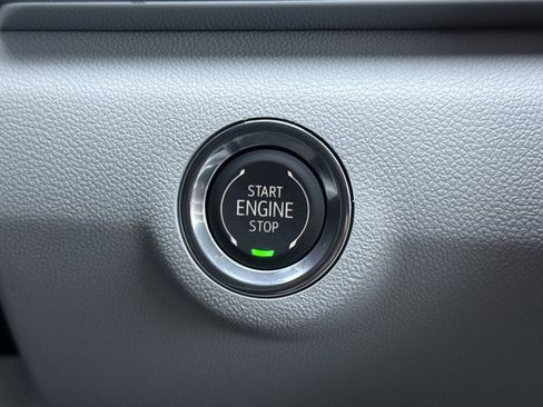 New 2026 GMC Terrain Denali w/ LPO, Black Badging Package AWD/4WD image 23