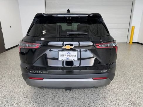 New 2026 Chevrolet Equinox LT w/ Safety and Technology Package AWD/4WD image 4