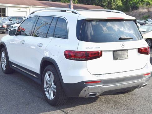 Used 2020 Mercedes-Benz GLB 250 4MATIC w/ Premium Package image 6